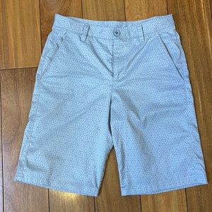 Boys Under Armour Golf Shorts Size 16